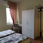 аврамов дом - етаж от къща