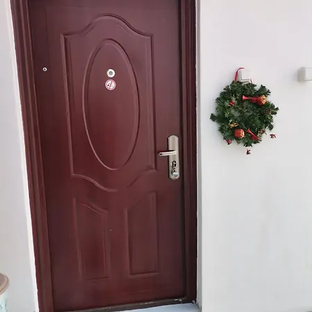 аврамов дом - етаж от къща *