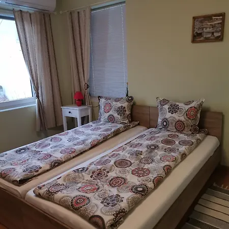 аврамов дом - етаж от къща Apartamento *