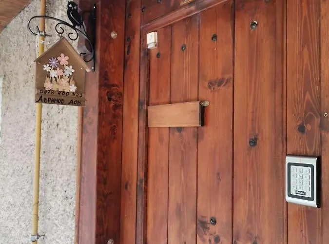 аврамов дом - етаж от къща Apartament Veliko Tărnovo