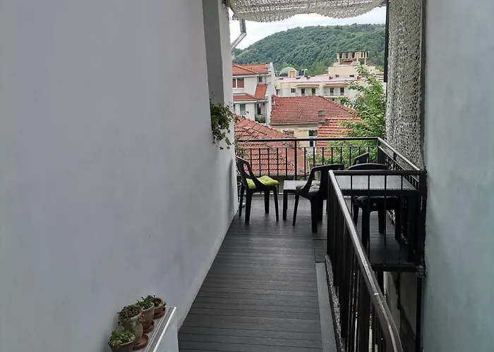 аврамов дом - етаж от къща Apartament