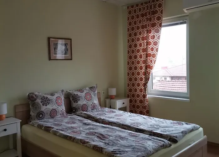 аврамов дом - етаж от къща Apartament